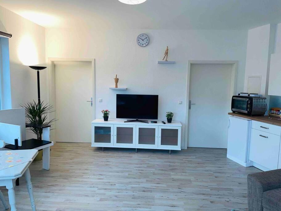 Schoenes Bungalow, Check-In Kontaktlos, Zentral Duisburg Dış mekan fotoğraf