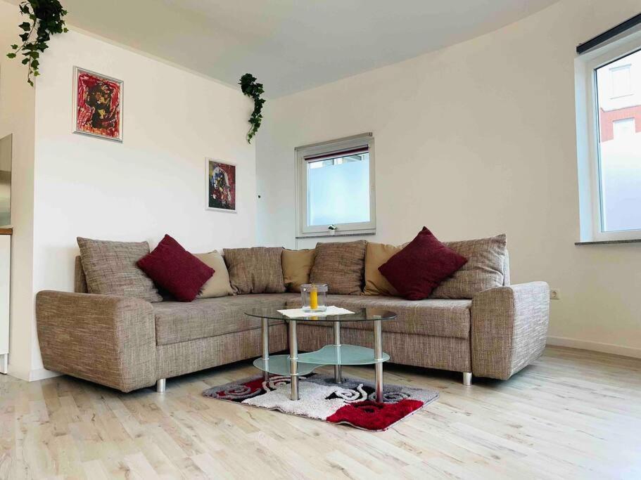 Schoenes Bungalow, Check-In Kontaktlos, Zentral Duisburg Dış mekan fotoğraf
