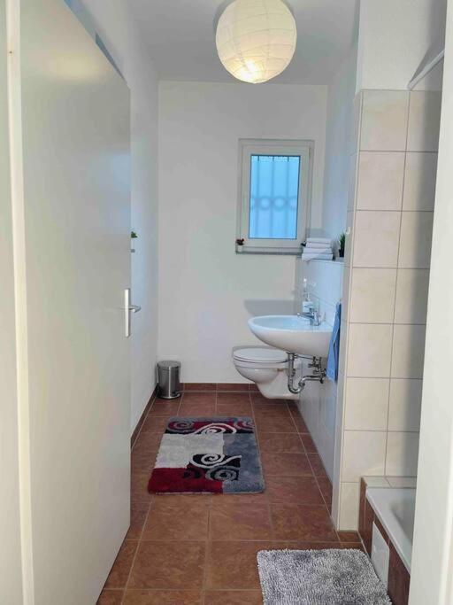 Schoenes Bungalow, Check-In Kontaktlos, Zentral Duisburg Dış mekan fotoğraf